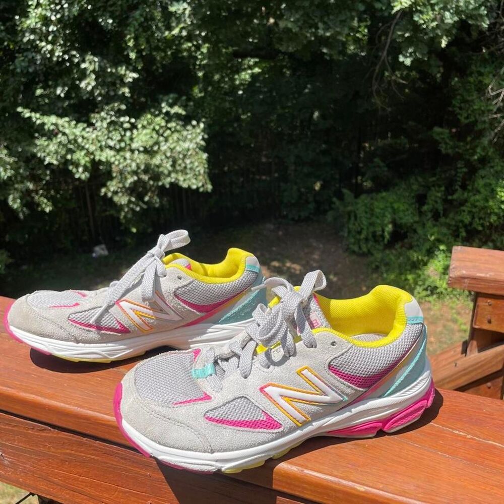 New Balance Kids US 3 888v2 Grey and Pink Sneakers